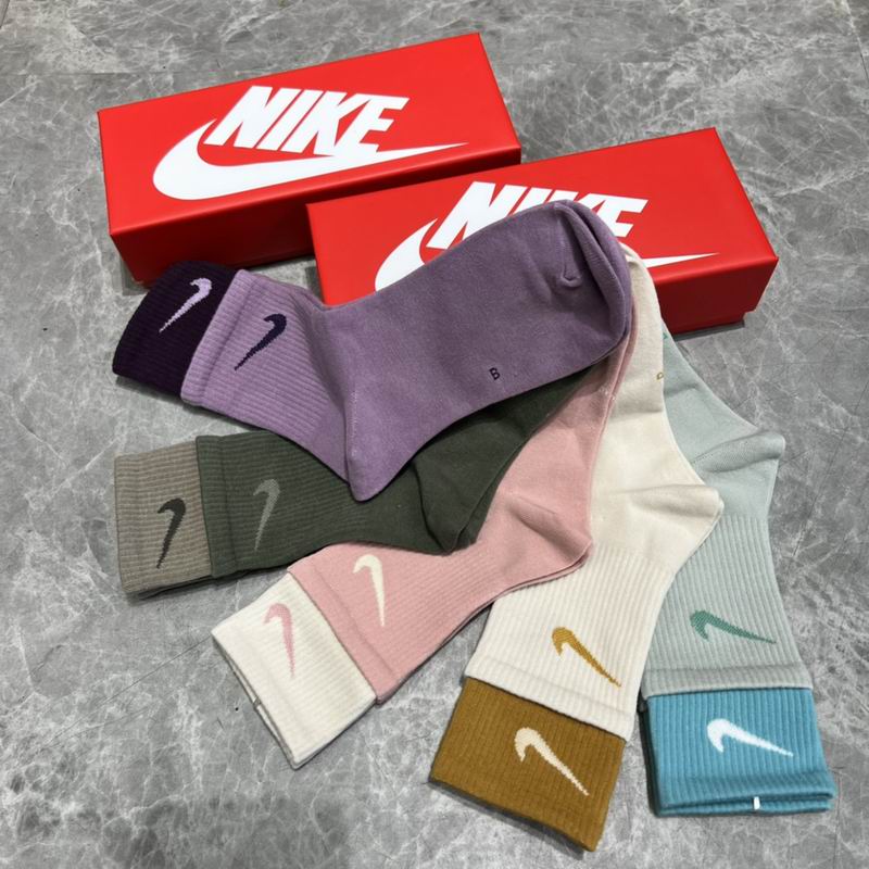 Nike socks 68